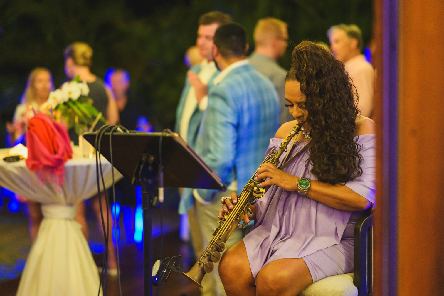 Cocktail with Entertainment