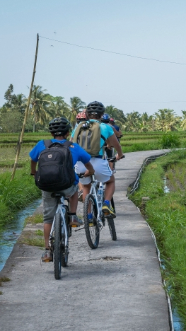 Bicycle trekking