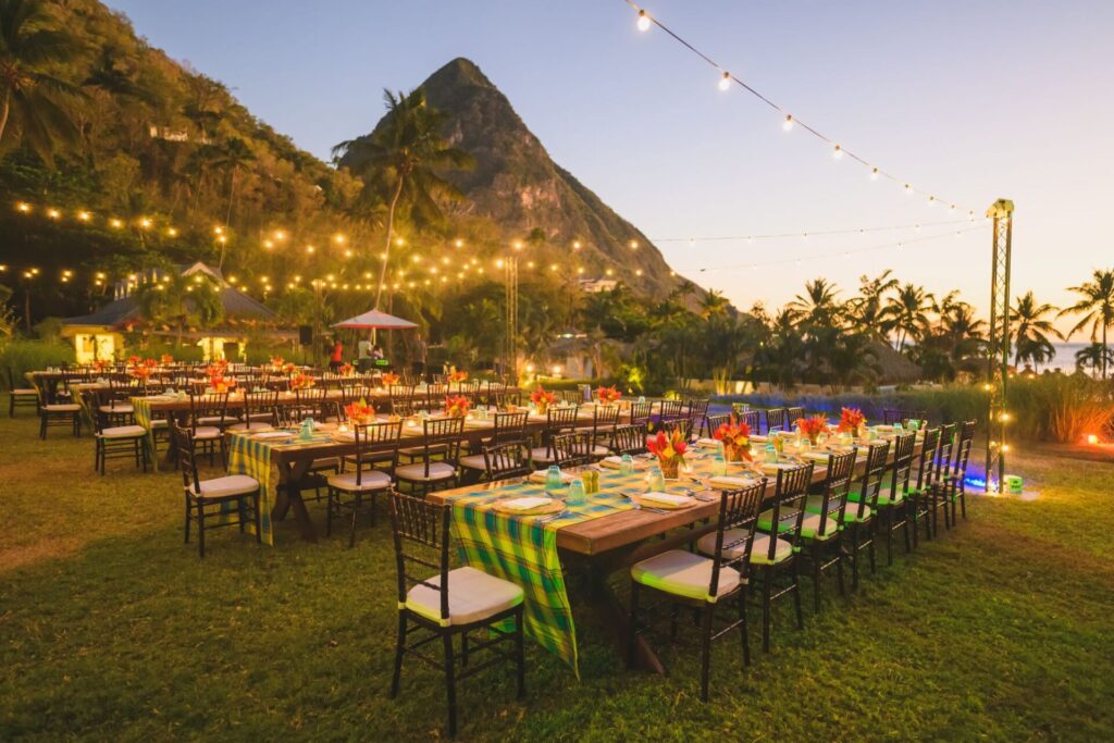 Iconic Backdrop for a Group Dinner