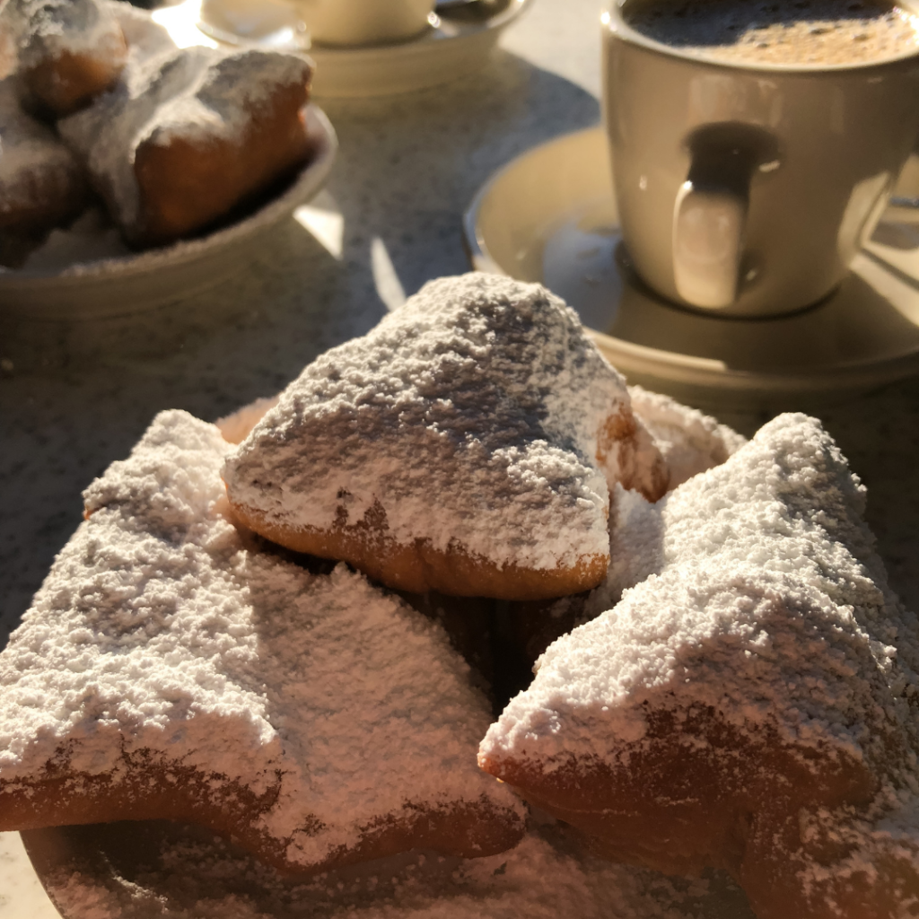 Beignets and café au lait