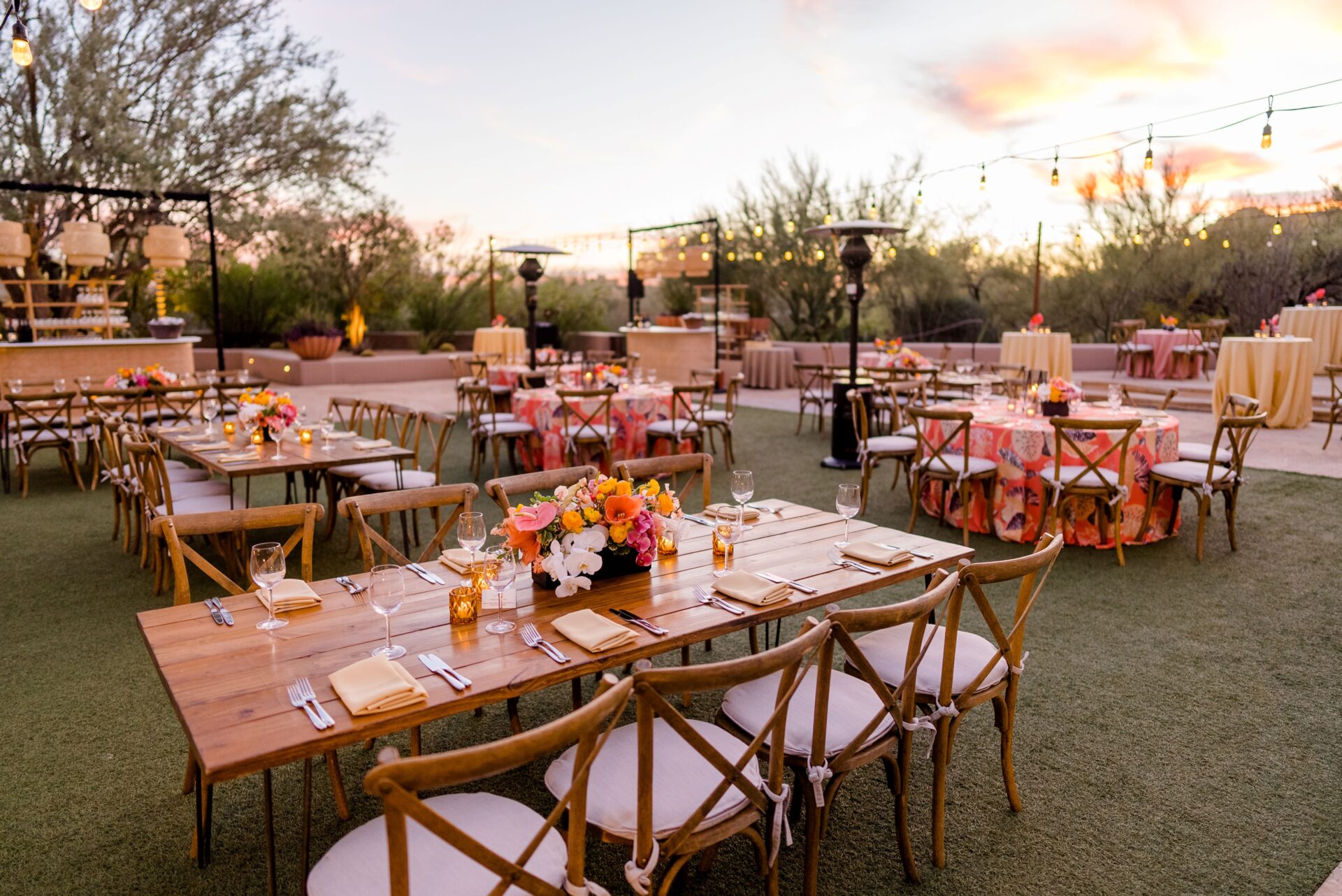 Table setting and decor