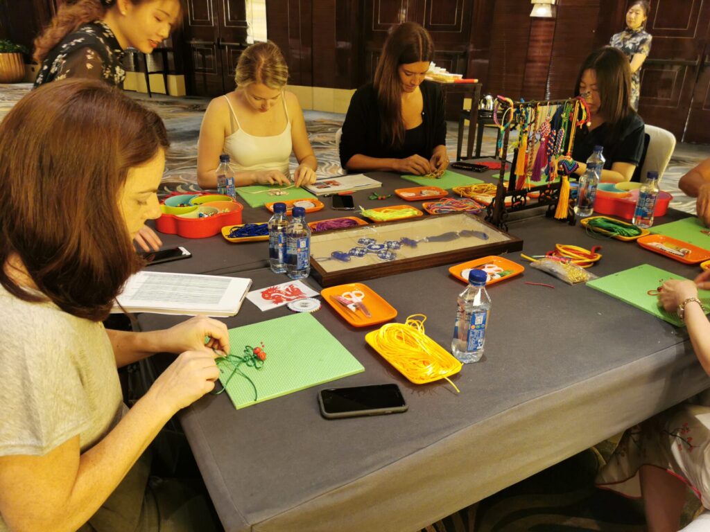 Chinese traditional handicraft experience