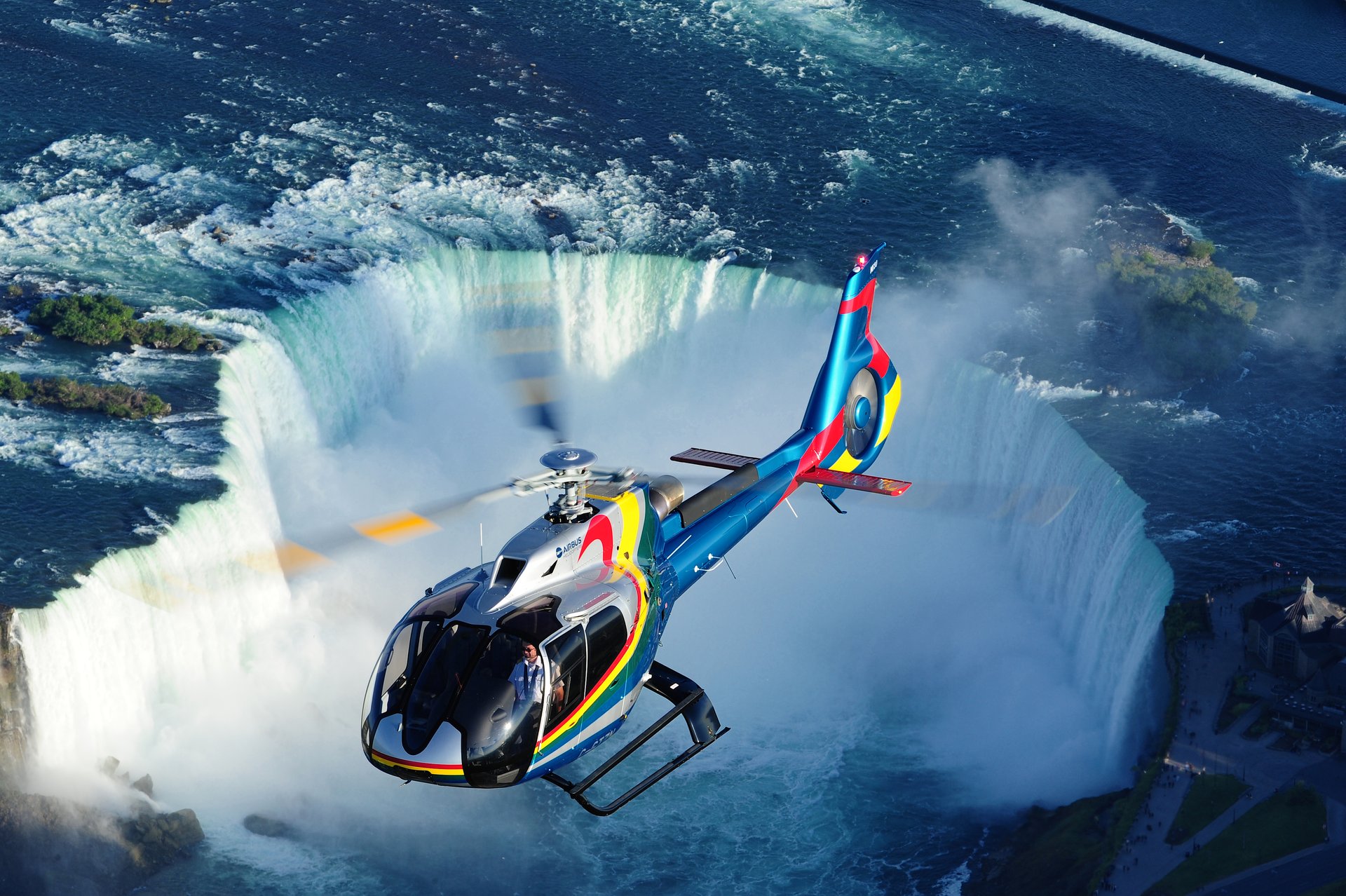 Helicopter ride Niagara Falls