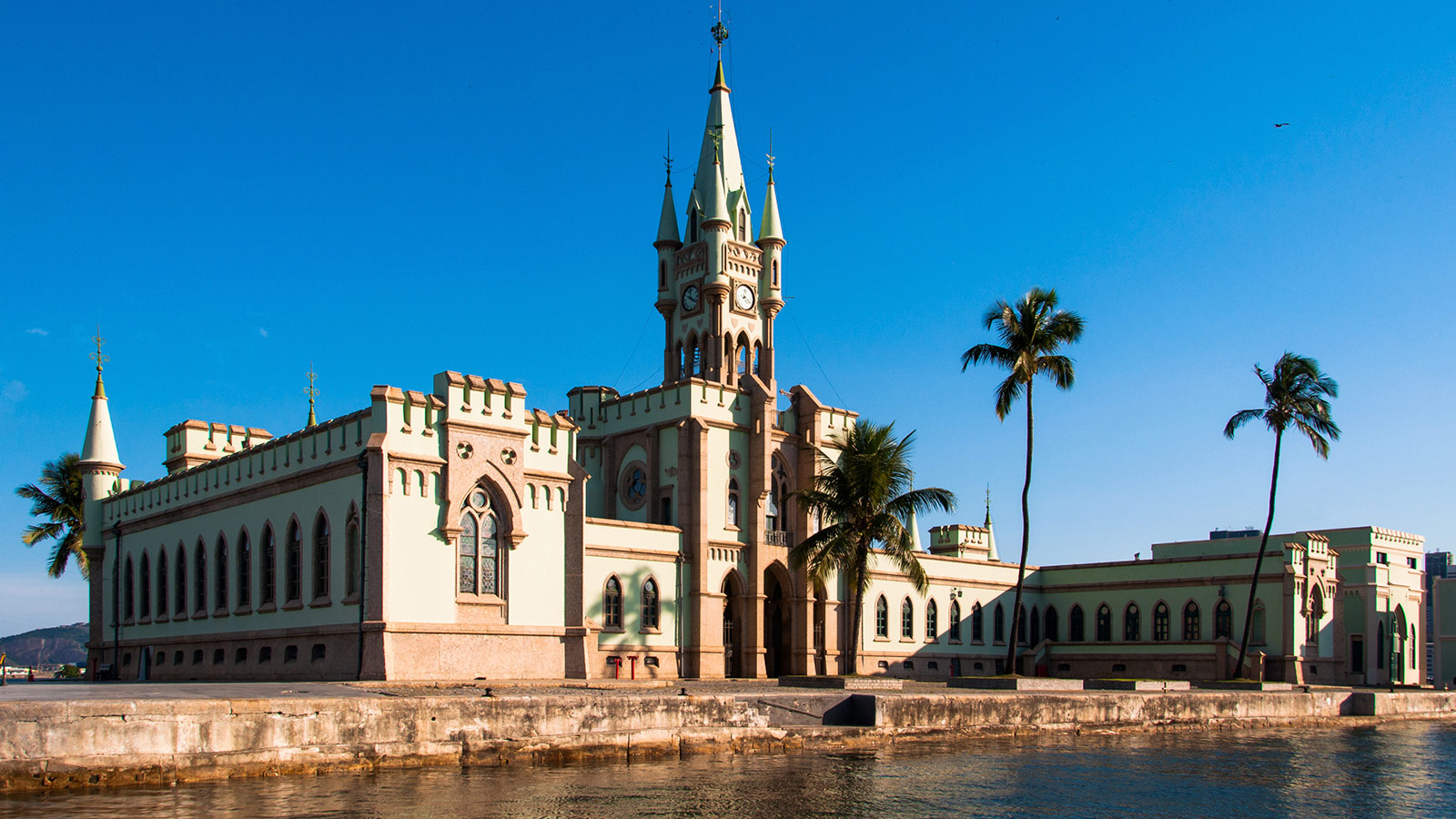 Rio-de-Janeiro Ilha Fiscal Castle