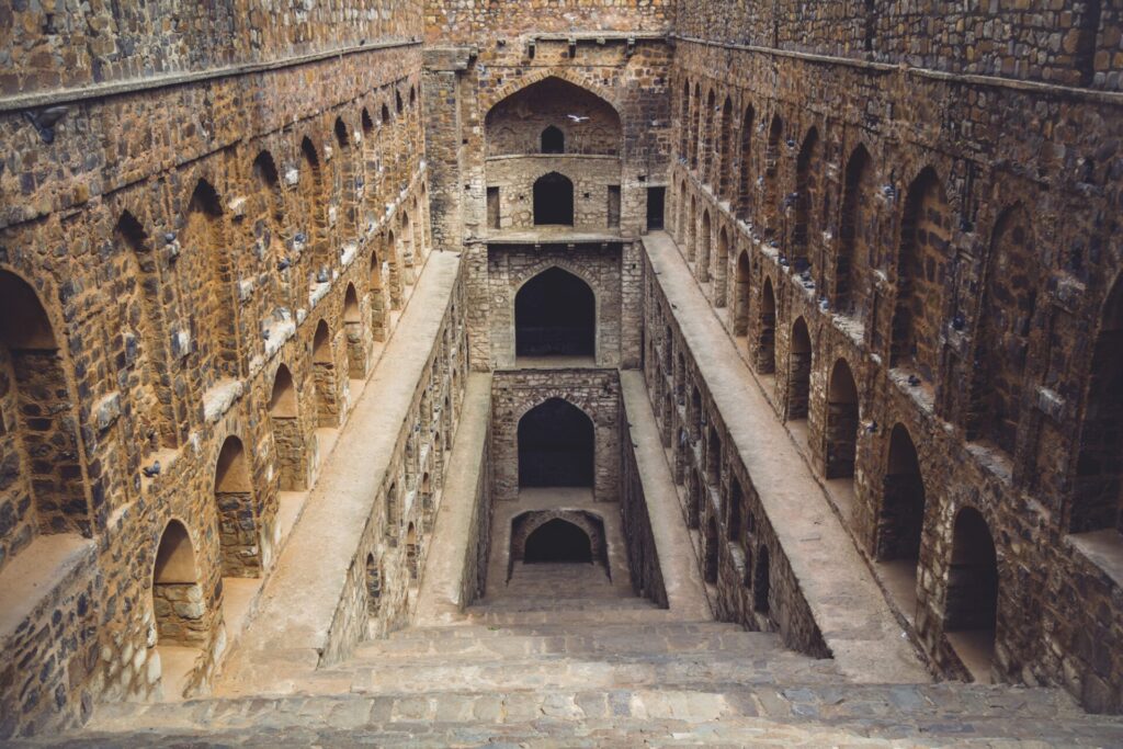 Agarsen ki Baoli